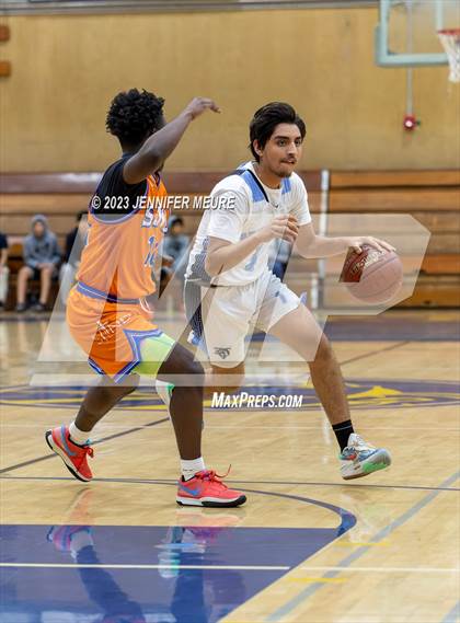 Thumbnail 3 in Tennyson vs. St. Joseph Notre Dame photogallery.