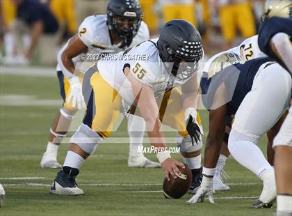 Thumbnail 3 in Highland Park vs Dallas Jesuit photogallery.