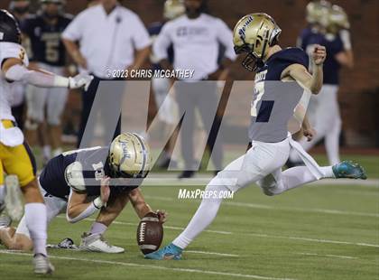 Thumbnail 2 in Highland Park vs Dallas Jesuit photogallery.