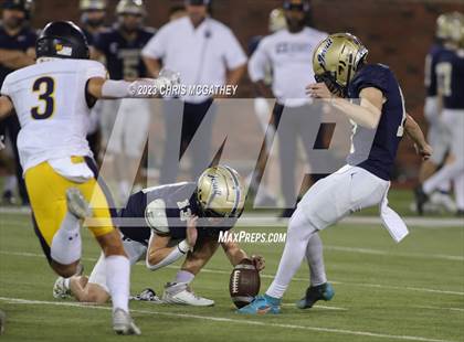 Thumbnail 1 in Highland Park vs Dallas Jesuit photogallery.