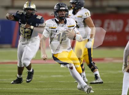 Thumbnail 1 in Highland Park vs Dallas Jesuit photogallery.