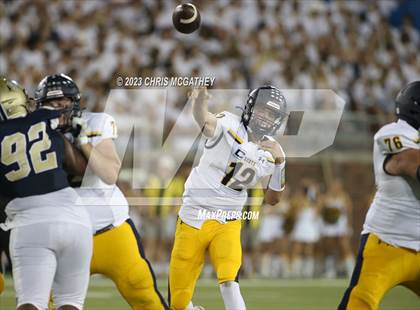 Thumbnail 2 in Highland Park vs Dallas Jesuit photogallery.