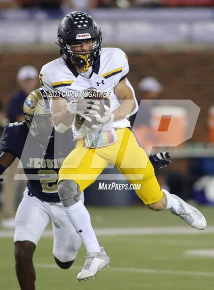 Thumbnail 3 in Highland Park vs Dallas Jesuit photogallery.