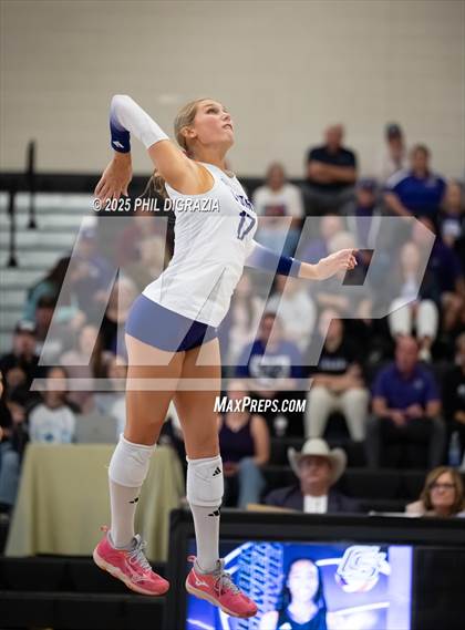 Thumbnail 3 in Rudder @ College Station photogallery.