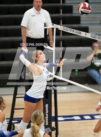Thumbnail 2 in Rudder @ College Station photogallery.