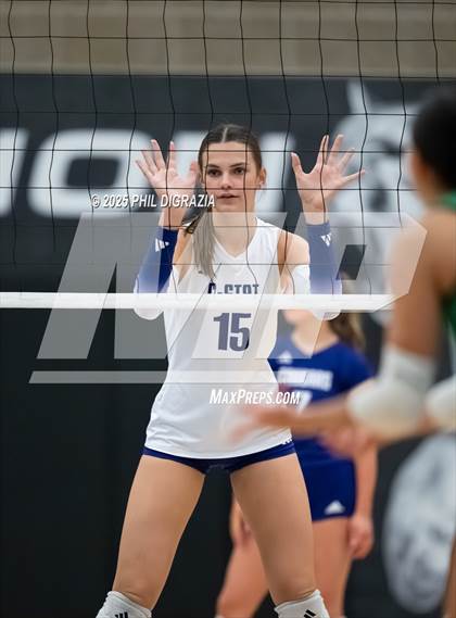 Thumbnail 2 in Rudder @ College Station photogallery.