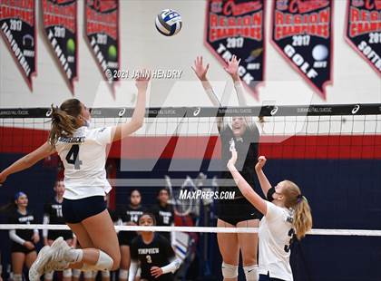 Thumbnail 1 in La Costa Canyon vs. Timpview (Durango Fall Classic) photogallery.