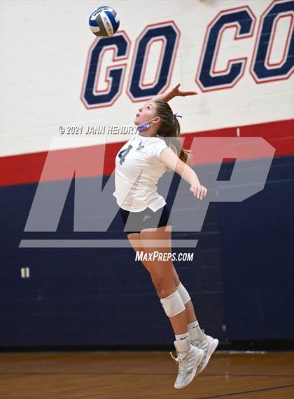 Thumbnail 2 in La Costa Canyon vs. Timpview (Durango Fall Classic) photogallery.