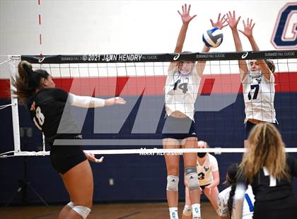 Thumbnail 3 in La Costa Canyon vs. Timpview (Durango Fall Classic) photogallery.