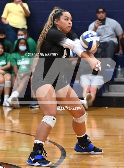 Thumbnail 3 in La Costa Canyon vs. Timpview (Durango Fall Classic) photogallery.