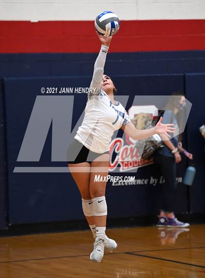 Thumbnail 2 in La Costa Canyon vs. Timpview (Durango Fall Classic) photogallery.
