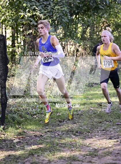 Thumbnail 3 in IHSAA Cross Country Noblesville Regional Championship  photogallery.