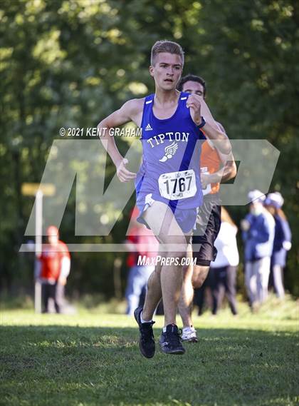 Thumbnail 2 in IHSAA Cross Country Noblesville Regional Championship  photogallery.