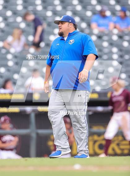 Thumbnail 3 in London vs. Brock (UIL 3A State Semifinal) photogallery.