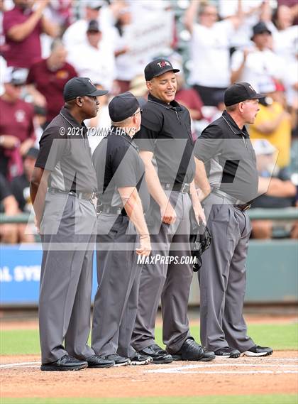 Thumbnail 3 in London vs. Brock (UIL 3A State Semifinal) photogallery.