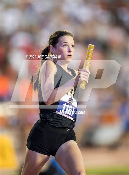 Thumbnail 2 in UIL 3A Girls State Track Meet photogallery.