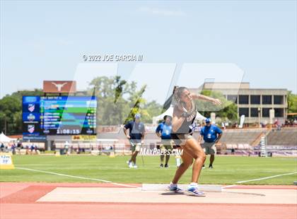 Thumbnail 1 in UIL 3A Girls State Track Meet photogallery.