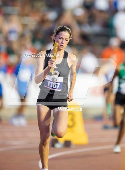 Thumbnail 3 in UIL 3A Girls State Track Meet photogallery.