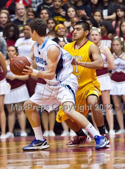 Thumbnail 2 in Clovis West vs Bullard (CIF CS D1 Final) photogallery.