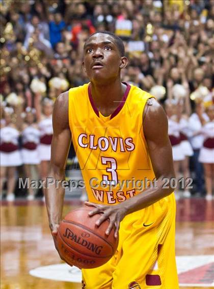 Thumbnail 1 in Clovis West vs Bullard (CIF CS D1 Final) photogallery.