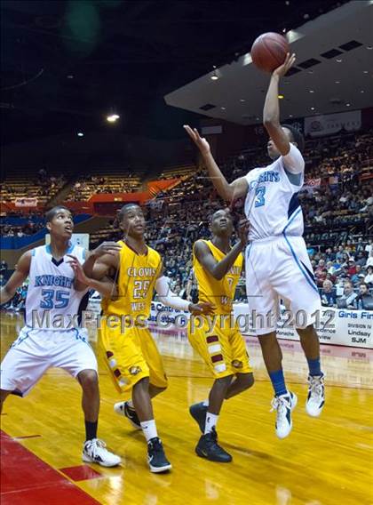 Thumbnail 3 in Clovis West vs Bullard (CIF CS D1 Final) photogallery.