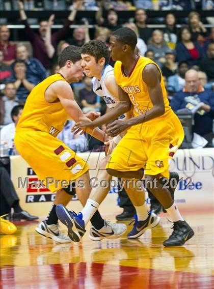 Thumbnail 3 in Clovis West vs Bullard (CIF CS D1 Final) photogallery.