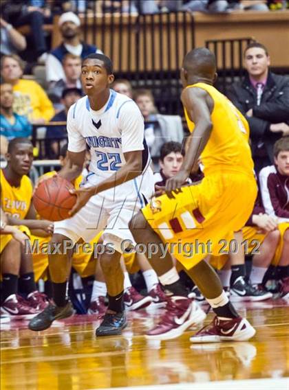 Thumbnail 3 in Clovis West vs Bullard (CIF CS D1 Final) photogallery.