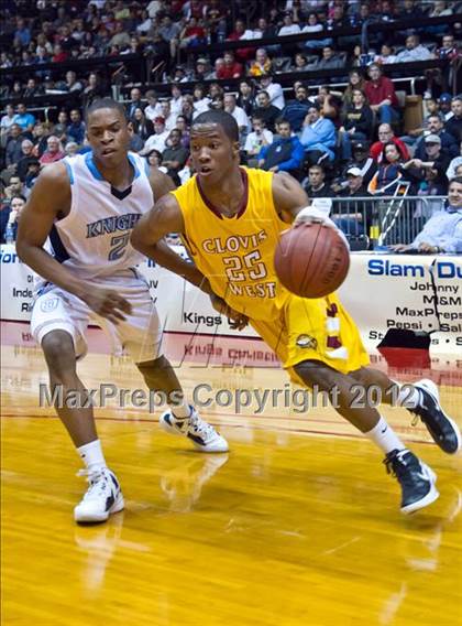 Thumbnail 3 in Clovis West vs Bullard (CIF CS D1 Final) photogallery.