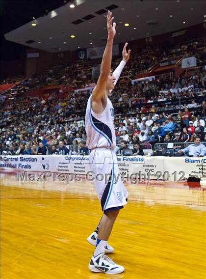 Thumbnail 3 in Clovis West vs Bullard (CIF CS D1 Final) photogallery.