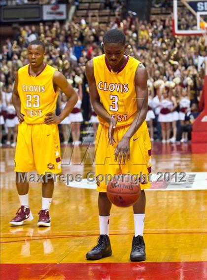 Thumbnail 2 in Clovis West vs Bullard (CIF CS D1 Final) photogallery.