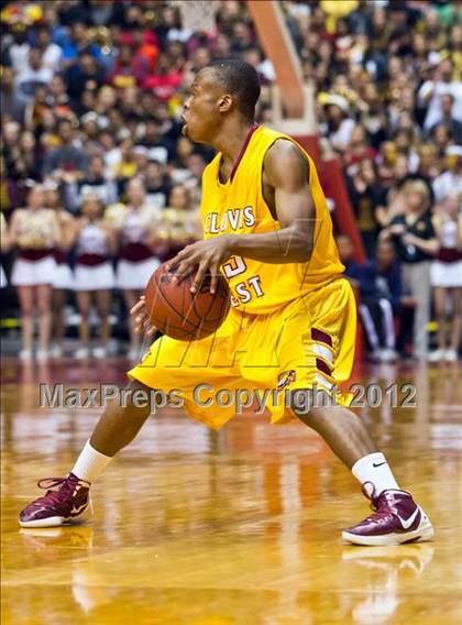 Thumbnail 3 in Clovis West vs Bullard (CIF CS D1 Final) photogallery.