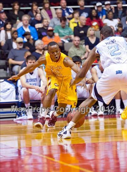 Thumbnail 2 in Clovis West vs Bullard (CIF CS D1 Final) photogallery.
