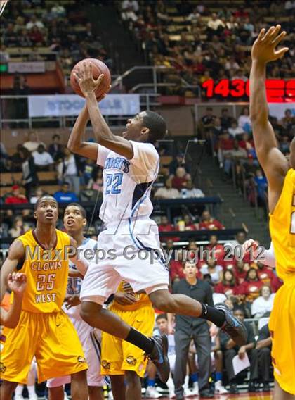 Thumbnail 2 in Clovis West vs Bullard (CIF CS D1 Final) photogallery.