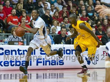 Thumbnail 3 in Clovis West vs Bullard (CIF CS D1 Final) photogallery.