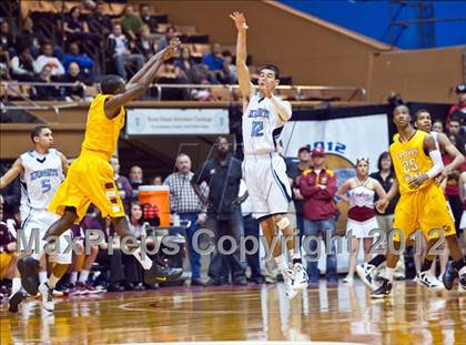 Thumbnail 1 in Clovis West vs Bullard (CIF CS D1 Final) photogallery.
