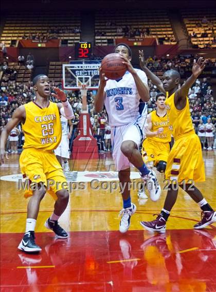 Thumbnail 1 in Clovis West vs Bullard (CIF CS D1 Final) photogallery.