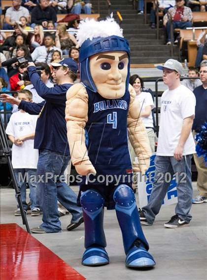Thumbnail 1 in Clovis West vs Bullard (CIF CS D1 Final) photogallery.