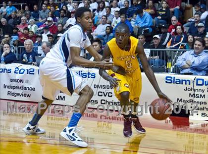 Thumbnail 3 in Clovis West vs Bullard (CIF CS D1 Final) photogallery.