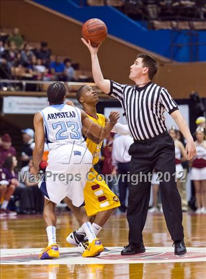 Thumbnail 1 in Clovis West vs Bullard (CIF CS D1 Final) photogallery.