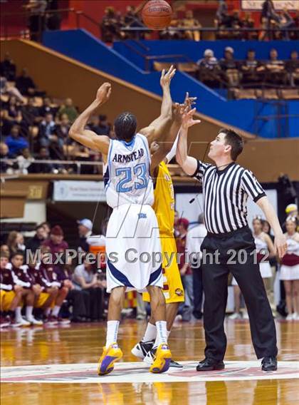 Thumbnail 3 in Clovis West vs Bullard (CIF CS D1 Final) photogallery.