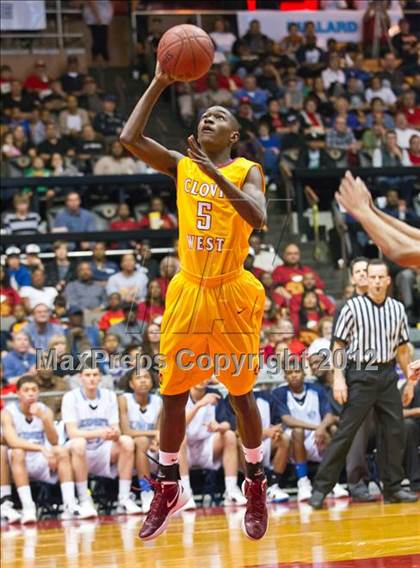 Thumbnail 2 in Clovis West vs Bullard (CIF CS D1 Final) photogallery.