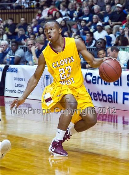 Thumbnail 2 in Clovis West vs Bullard (CIF CS D1 Final) photogallery.