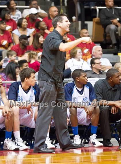 Thumbnail 3 in Clovis West vs Bullard (CIF CS D1 Final) photogallery.