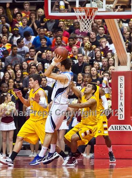 Thumbnail 3 in Clovis West vs Bullard (CIF CS D1 Final) photogallery.