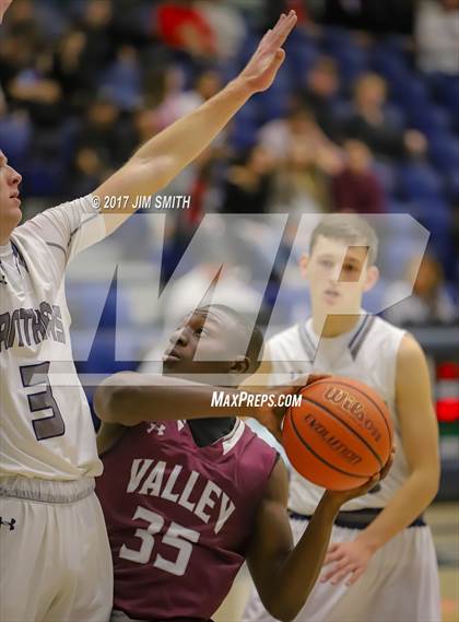 Thumbnail 3 in Valley vs. Piedra Vista (Jalene Berger Allstate Holiday Hoops Classic) photogallery.