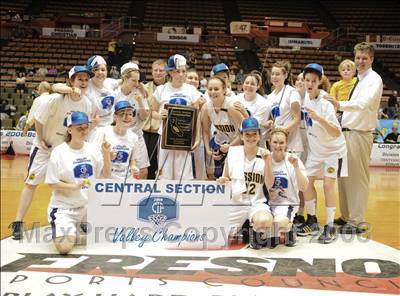 Thumbnail 3 in Fresno Christian vs. Mission Prep (CIF CS D5 Finall) photogallery.