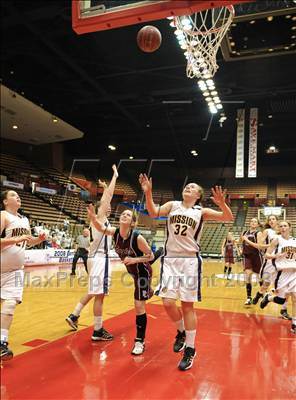 Thumbnail 3 in Fresno Christian vs. Mission Prep (CIF CS D5 Finall) photogallery.