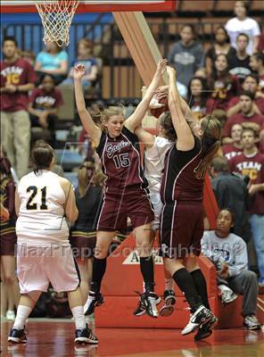 Thumbnail 2 in Fresno Christian vs. Mission Prep (CIF CS D5 Finall) photogallery.