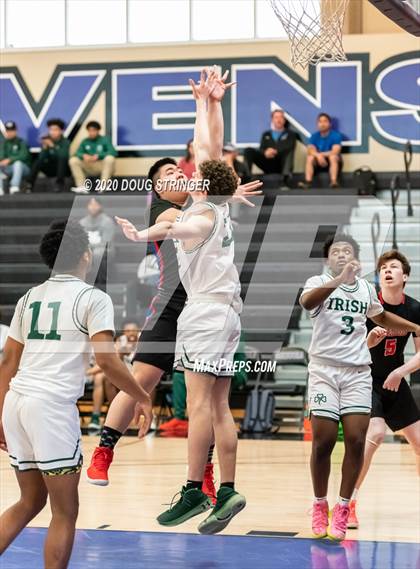Thumbnail 3 in Sacred Heart Cathedral Preparatory vs. St. Ignatius (CIF-CCS DIII Championship) photogallery.