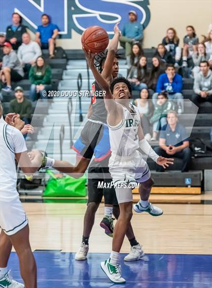Thumbnail 3 in Sacred Heart Cathedral Preparatory vs. St. Ignatius (CIF-CCS DIII Championship) photogallery.